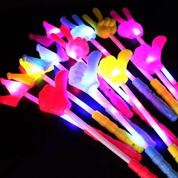 2019 Cartoon Crown LED Flashing Glow Stick Children Toys Gift Flashing Wands Sticks New Year Christmas Glow Party Supplies
2019 Cartoon Crown LED Flashing Glow Stick Children Toys Gift Flashing Wands Sticks New Year Christmas Glow Party Supplies