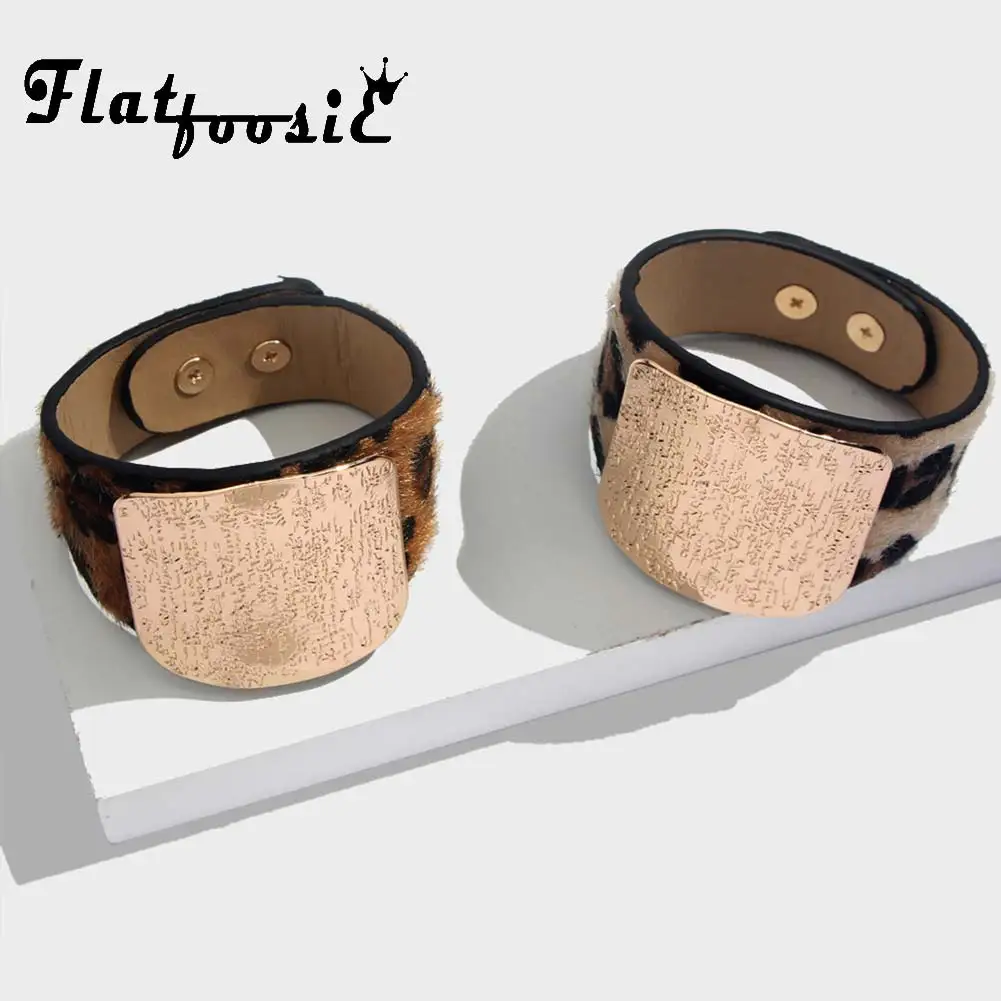 Flatfoosie Gold Color Button Bangle Bracelets For Women Punk Leopard Print Vintage Leather Bracelet Fashion New Bohemian Jewelry
Flatfoosie Gold Color Button Bangle Bracelets For Women Punk Leopard Print Vintage Leather Bracelet Fashion New Bohemian Jewelry
