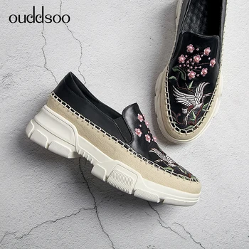 Ouddsoo Ladies Loafers Embroidery Pearl Woman Genuine Leather Round Toe For Women Flats Platform Casual Shoes Slip On Moccasin
Ouddsoo Ladies Loafers Embroidery Pearl Woman Genuine Leather Round Toe For Women Flats Platform Casual Shoes Slip On Moccasin