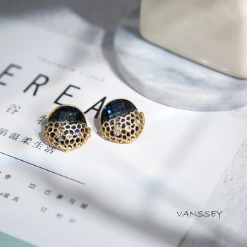 Vanssey Vintage Fashion Austrian Montana Crystal Rhinestone Insect Beehive Stud Earrings Party Accessories for Women 2017 New
Vanssey Vintage Fashion Austrian Montana Crystal Rhinestone Insect Beehive Stud Earrings Party Accessories for Women 2017 New