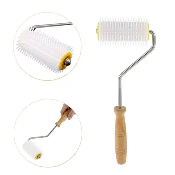 1pcs Uncapping Needle Roller Wooden Handle Bee Honey Comb Extracting Tool Beekeeping Equipment
1pcs Uncapping Needle Roller Wooden Handle Bee Honey Comb Extracting Tool Beekeeping Equipment