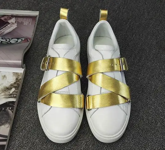 2018 Design Women's Leather Casual Shoes Rivet creeper Shoes High Quality Genuine Leather Shoes size 35-40 
2018 Design Women's Leather Casual Shoes Rivet creeper Shoes High Quality Genuine Leather Shoes size 35-40