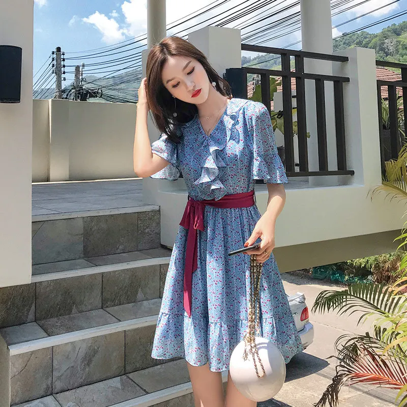 2019A Font Chiffon Dress Spring and Summer Fashion Sleeve Short V-neck Knee Belt Waist Waist Slim Body Korean Women's Clothing
2019A Font Chiffon Dress Spring and Summer Fashion Sleeve Short V-neck Knee Belt Waist Waist Slim Body Korean Women's Clothing