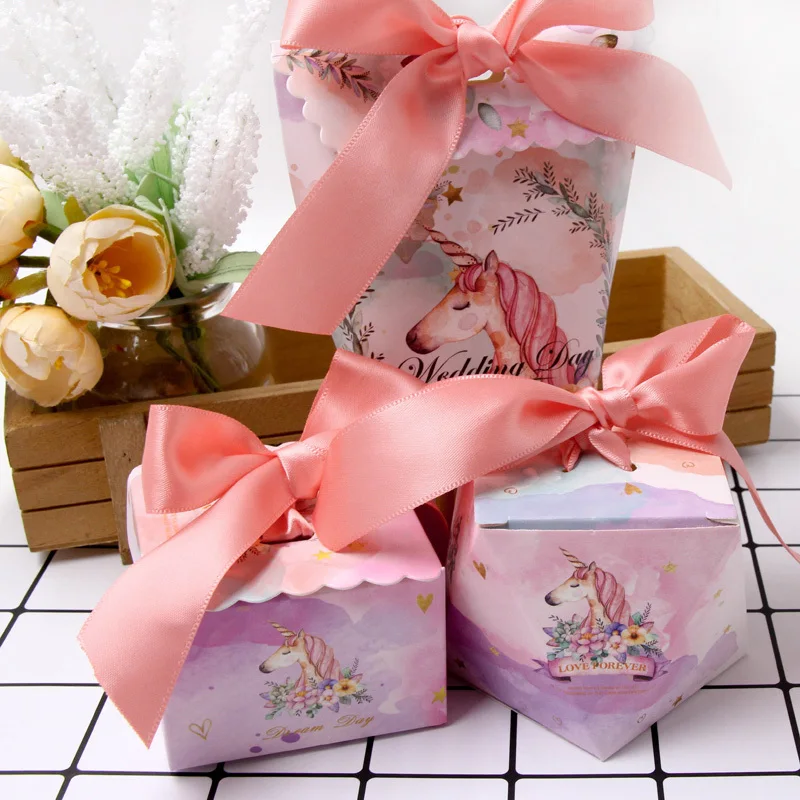5PCS/Lot Unicorn Cute Candy Paper Gift Box Guests Package Box For Wedding / Engagement/ Birthday Favors Gifts Box Party Supplies
5PCS/Lot Unicorn Cute Candy Paper Gift Box Guests Package Box For Wedding / Engagement/ Birthday Favors Gifts Box Party Supplies