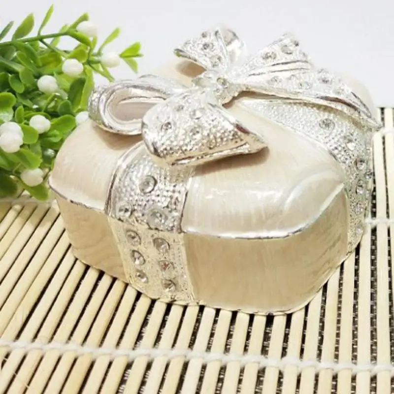 NewDustproof Enamel Jewelry Storage Box Rhinestones Easter Egg Bejeweled Trinket Metal Vase Crafts Gift Home Ornaments Dropship
NewDustproof Enamel Jewelry Storage Box Rhinestones Easter Egg Bejeweled Trinket Metal Vase Crafts Gift Home Ornaments Dropship