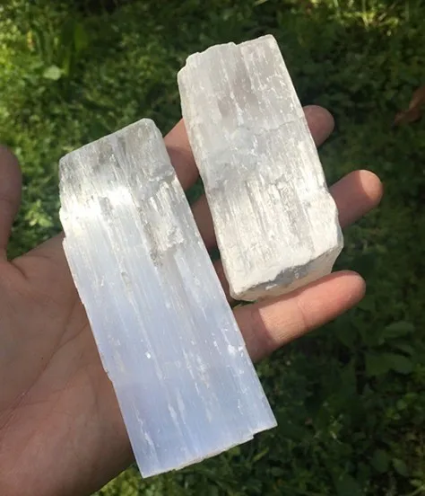 Natural White Selenite Sticks Wand Raw Rough Irregular Crystal Specimen for Healing Reiki Chakra Home Decor
Natural White Selenite Sticks Wand Raw Rough Irregular Crystal Specimen for Healing Reiki Chakra Home Decor