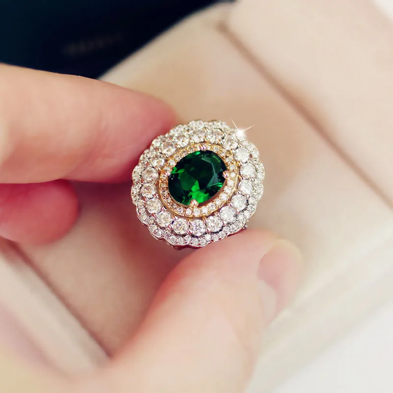 Fashion royal Luxury Vintage Oval Green Stone Ring Lace side Double Gold Color Cubic zirconia Pave Setting Women Party Jewelry
Fashion royal Luxury Vintage Oval Green Stone Ring Lace side Double Gold Color Cubic zirconia Pave Setting Women Party Jewelry