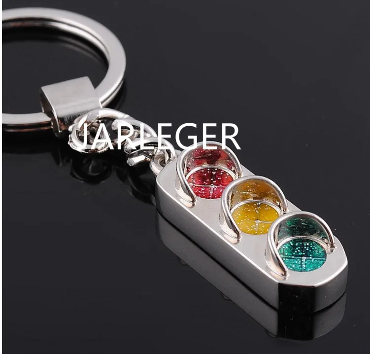 2019 Fashion personality Auto Metal traffic light Car keychain key ring key chain For BMW Audi Benz Porsche logo Car styling
2019 Fashion personality Auto Metal traffic light Car keychain key ring key chain For BMW Audi Benz Porsche logo Car styling