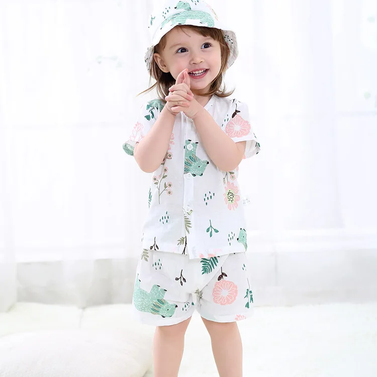Toddler T-shirt sets petals clothes set Gauze Short sleeve Pure cotton pants vest Thin section clothing Summer suit Baby 
Toddler T-shirt sets petals clothes set Gauze Short sleeve Pure cotton pants vest Thin section clothing Summer suit Baby