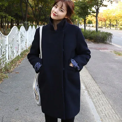 Short Wool Coat Solid Wool Blend Coat and Jacket Single Breasted Women Coats Autumn Winter
Short Wool Coat Solid Wool Blend Coat and Jacket Single Breasted Women Coats Autumn Winter