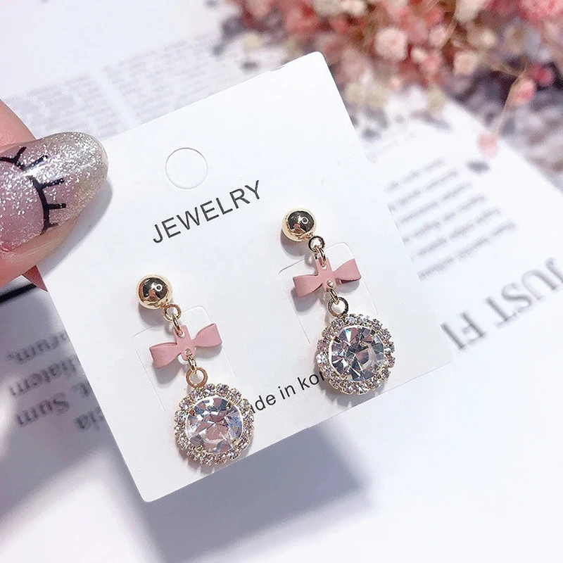 Sale 1Pair Korean New Simple Crystal Bow Earrings For Women Fashion Sweet Gift Fashion Jewelry
Sale 1Pair Korean New Simple Crystal Bow Earrings For Women Fashion Sweet Gift Fashion Jewelry