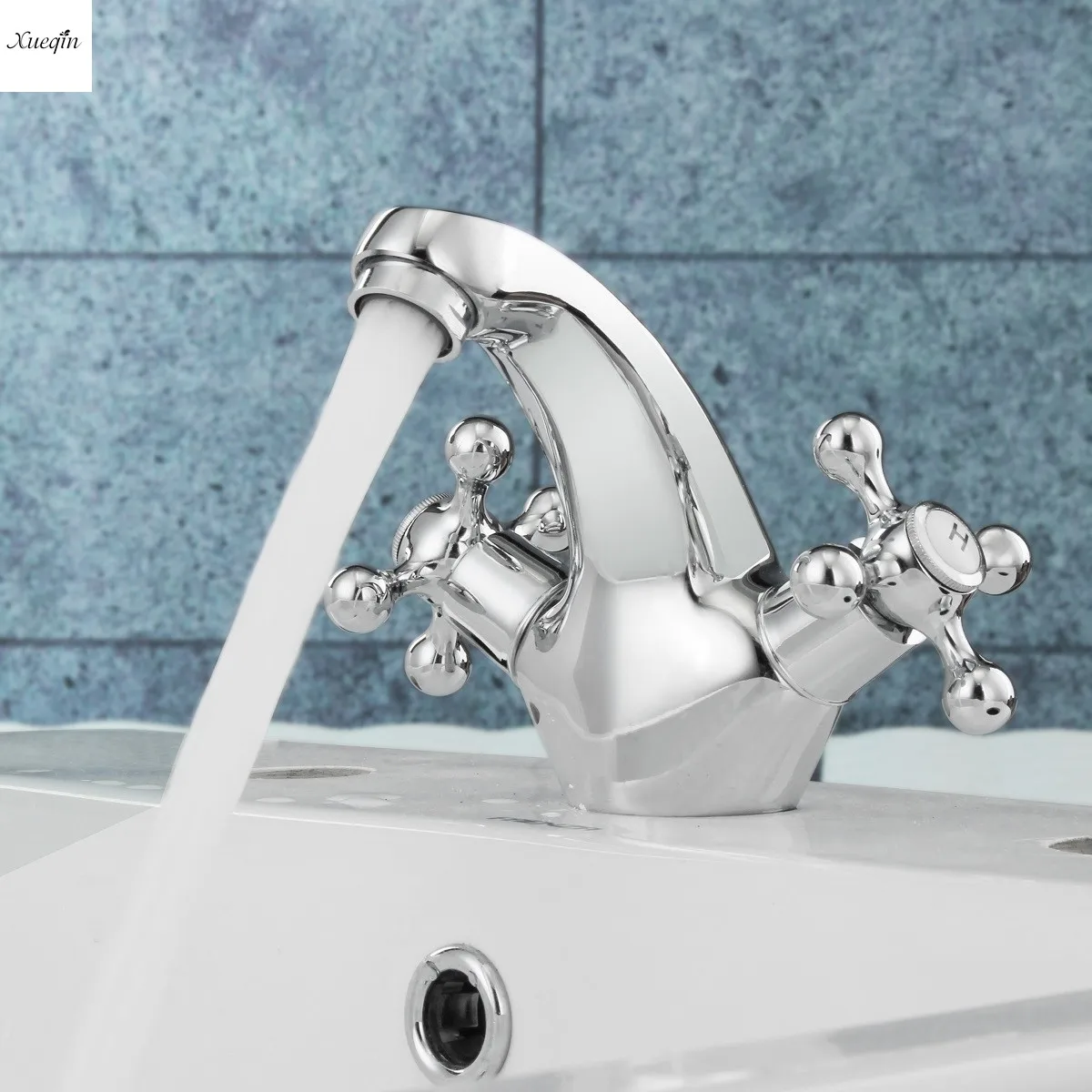European Style Copper Chrome Double Handle Basin Faucet Spout Bathroom Mixer Tap Hot And Cold Water Deck Mounted Water Filter
European Style Copper Chrome Double Handle Basin Faucet Spout Bathroom Mixer Tap Hot And Cold Water Deck Mounted Water Filter