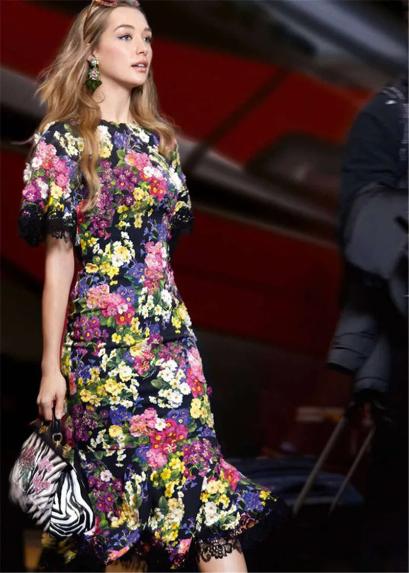 High quality 2019 Fashion Runway Sexy Dress Women Short Sleeve Lace Patchwork Slim Floral Print Elegant Party Mid-Calf Dresses
High quality 2019 Fashion Runway Sexy Dress Women Short Sleeve Lace Patchwork Slim Floral Print Elegant Party Mid-Calf Dresses