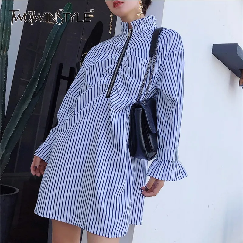 TWOTWINSTYLE Autumn Women's Dresses Zipper Stand Collar Long Sleeve Striped Mini Shirt Dress Female 2019 Casual Fashion Clothes
TWOTWINSTYLE Autumn Women's Dresses Zipper Stand Collar Long Sleeve Striped Mini Shirt Dress Female 2019 Casual Fashion Clothes
