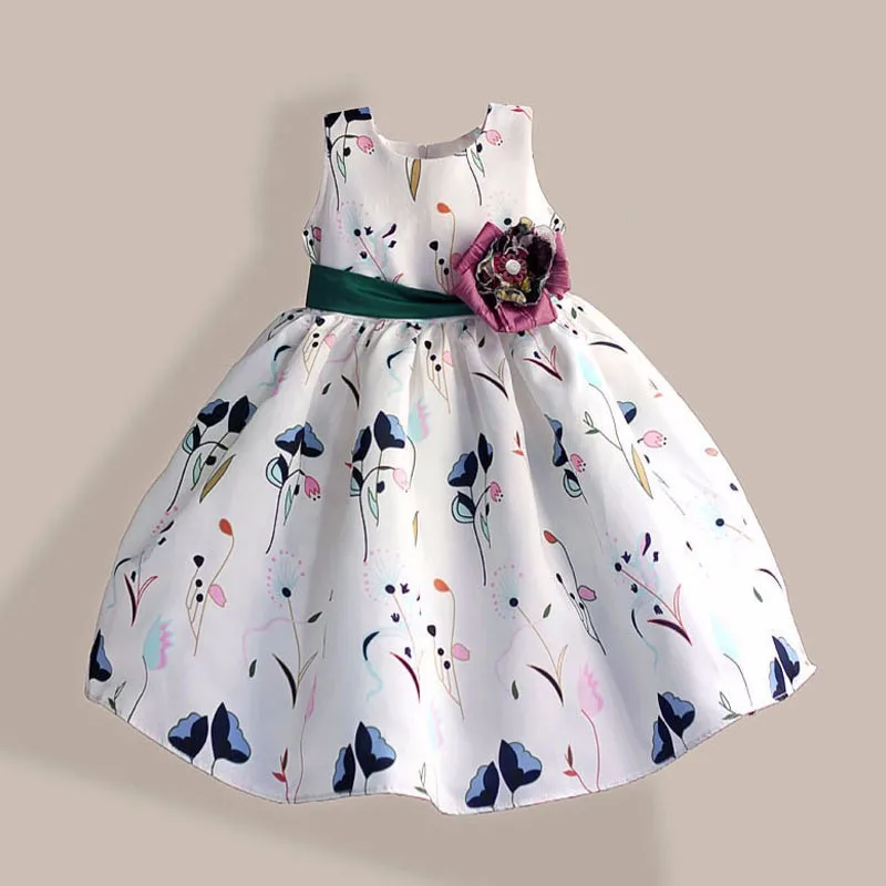 white sleeveless girl flower print dress with handmade bow pattern girl party dress high street
white sleeveless girl flower print dress with handmade bow pattern girl party dress high street
