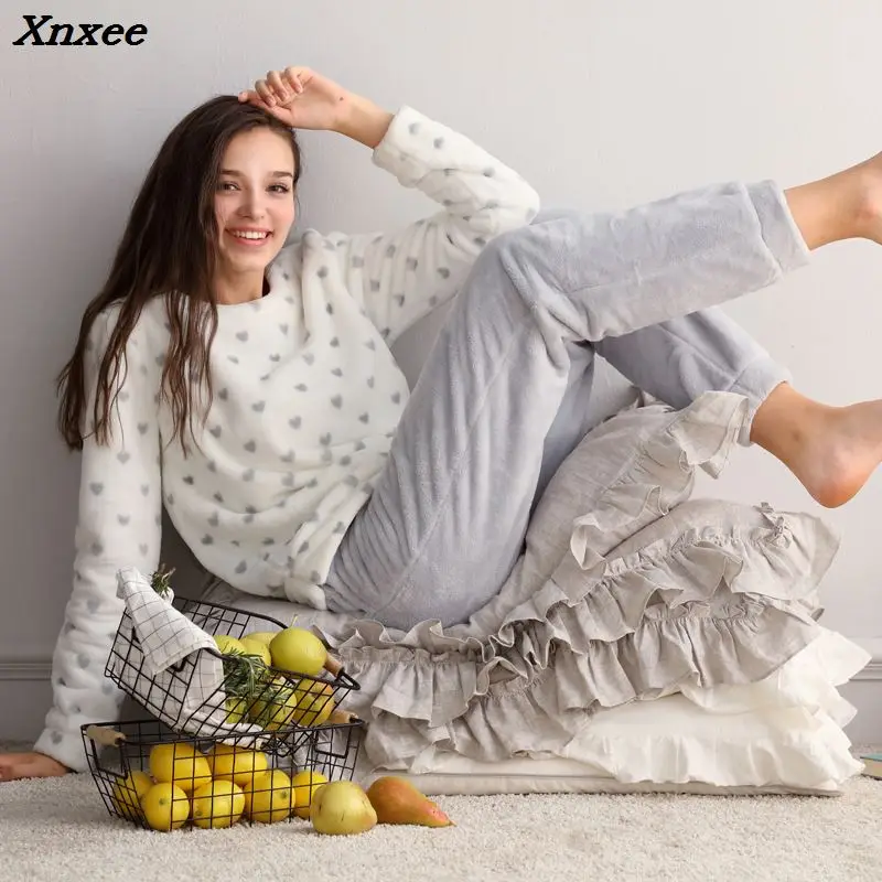 two piece 2018 autumn winter women ladies fleece Warm soft Flannel heart printed pajamas suit Female casual home clothes Xnxee
two piece 2018 autumn winter women ladies fleece Warm soft Flannel heart printed pajamas suit Female casual home clothes Xnxee