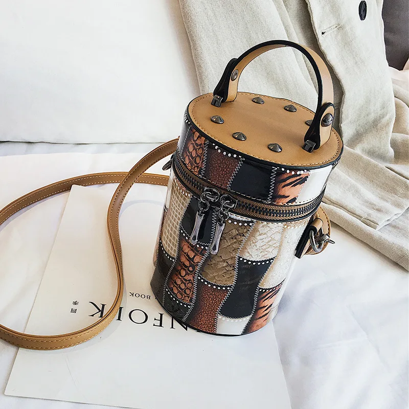 Female Crossbody Bags For Women 2019 PU Leather Famous Brand Luxury Handbags Designer Sac A Main Ladies Shoulder Messenger Bag
Female Crossbody Bags For Women 2019 PU Leather Famous Brand Luxury Handbags Designer Sac A Main Ladies Shoulder Messenger Bag