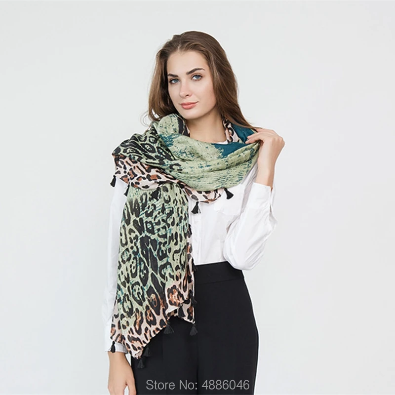 New fashions leopard pattern scarf fashion banquet warm fringed polyester and hemp scarves
New fashions leopard pattern scarf fashion banquet warm fringed polyester and hemp scarves
