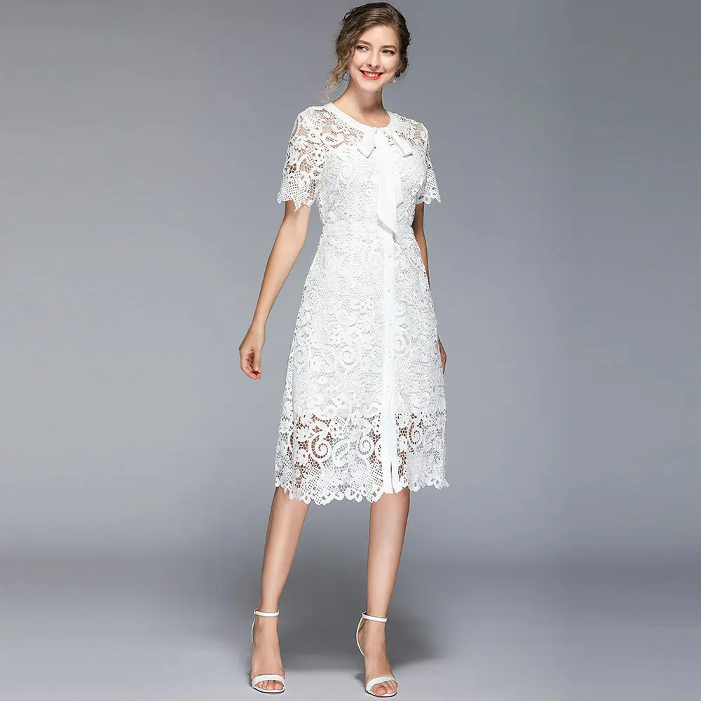 Luxury Runway 2019 Summer Women Casual Long Dress Elegant Fashion Hollow Out Lace Embroidery A-line Ladies Party Dress Vestidos
Luxury Runway 2019 Summer Women Casual Long Dress Elegant Fashion Hollow Out Lace Embroidery A-line Ladies Party Dress Vestidos