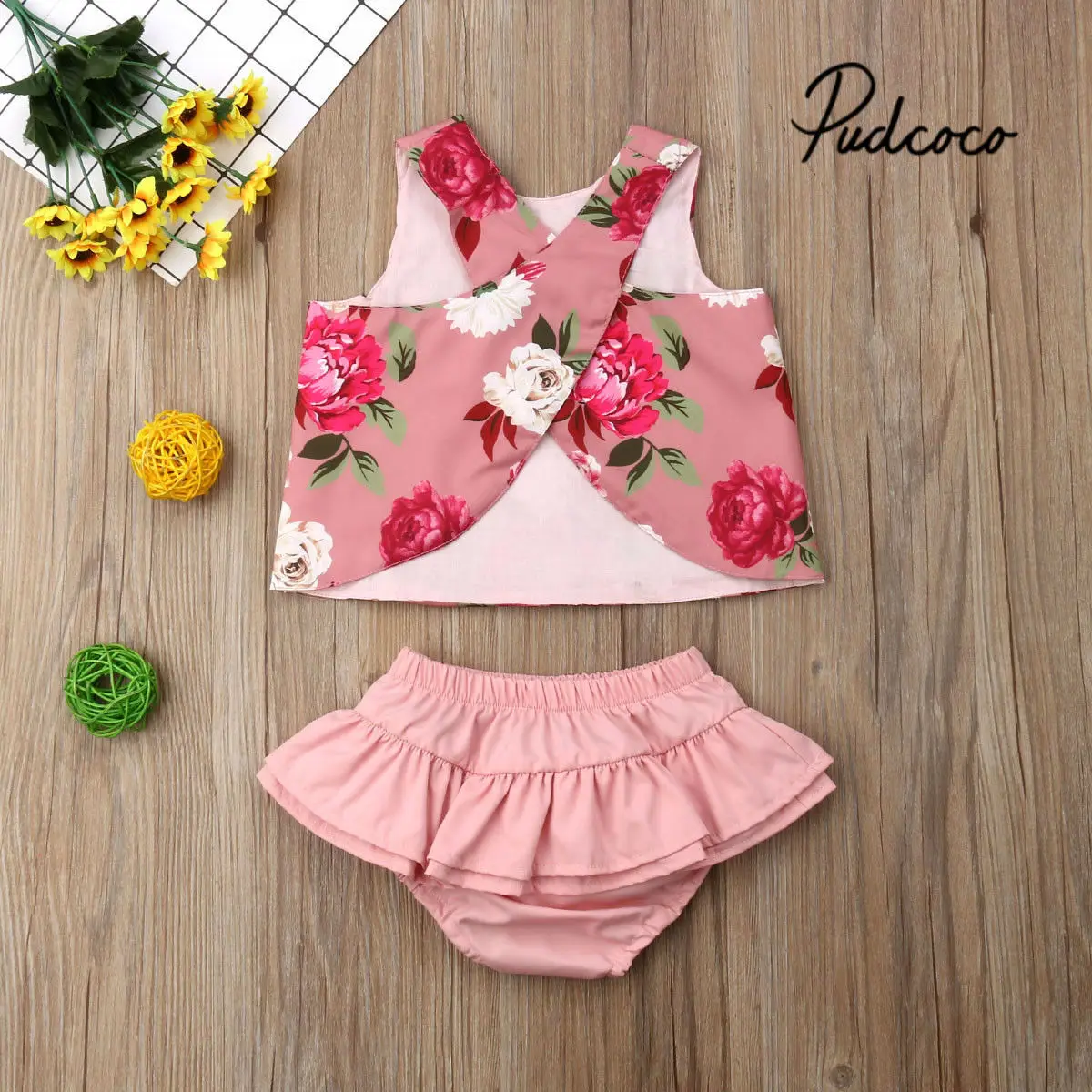 2019 Newborn Toddler Baby Girl Sleeveless Floral Vest Back Cross Tops+Ruffles Shorts Baby Bloomers Headband 3PCS Clothing Set
2019 Newborn Toddler Baby Girl Sleeveless Floral Vest Back Cross Tops+Ruffles Shorts Baby Bloomers Headband 3PCS Clothing Set