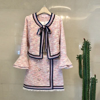 2019 New Autumn Runway Tweed 2 Piece Set Dress Designer Winter Women White Short Jacket Coat + Mini Tank Tassel Wool Blend Suits
2019 New Autumn Runway Tweed 2 Piece Set Dress Designer Winter Women White Short Jacket Coat + Mini Tank Tassel Wool Blend Suits