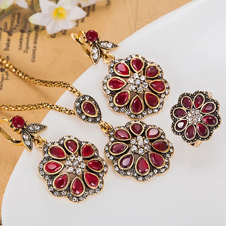 Blucome Fashion Flower Necklace setsWomen Vintage Turkish Jewelry Set Green Flower Pendant Pendientes Necklace Earrings Set
Blucome Fashion Flower Necklace setsWomen Vintage Turkish Jewelry Set Green Flower Pendant Pendientes Necklace Earrings Set