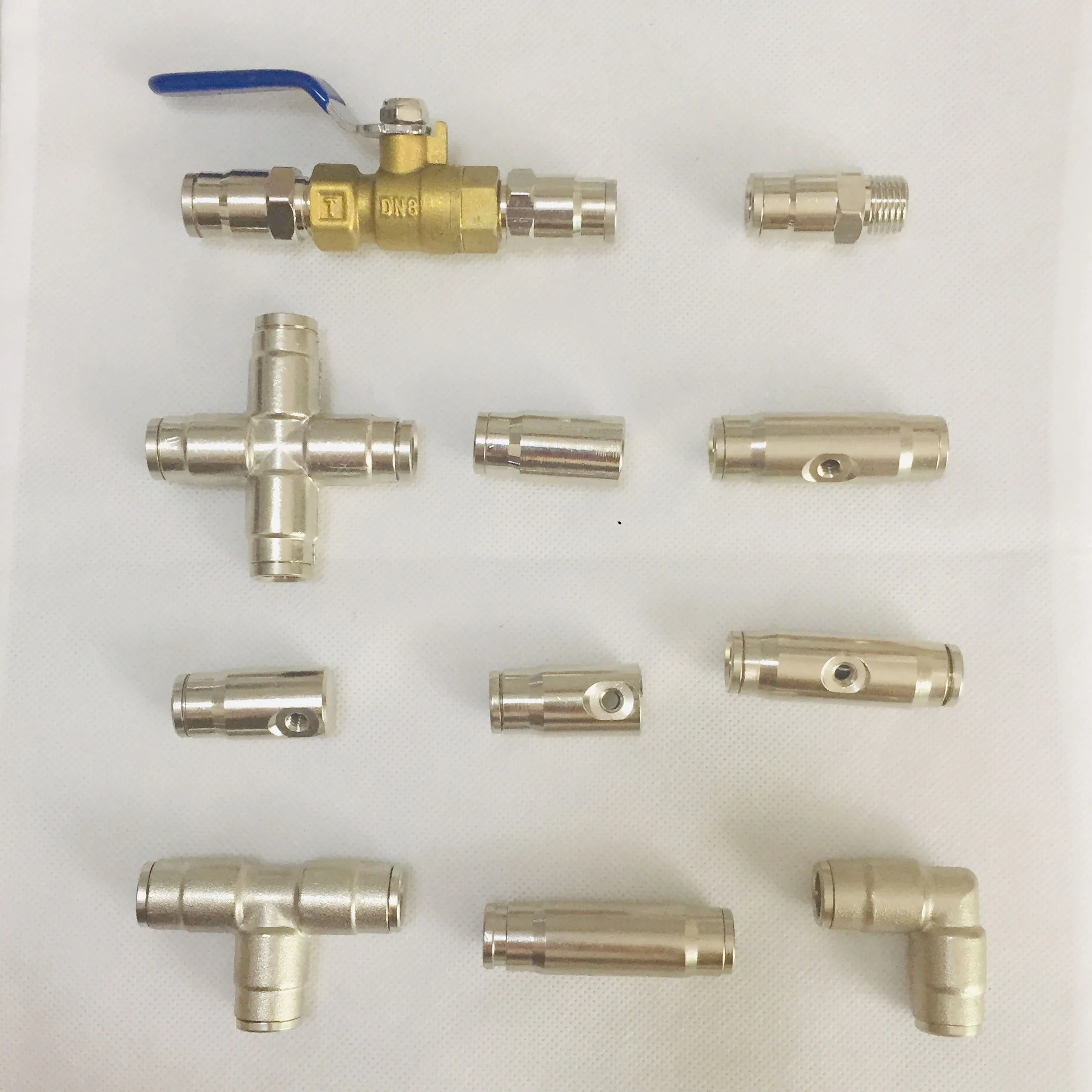 (10pcs/lot)9.52mm water connection pipe,Pipe joint for mist cooling system,Quick plug connection pipe
(10pcs/lot)9.52mm water connection pipe,Pipe joint for mist cooling system,Quick plug connection pipe