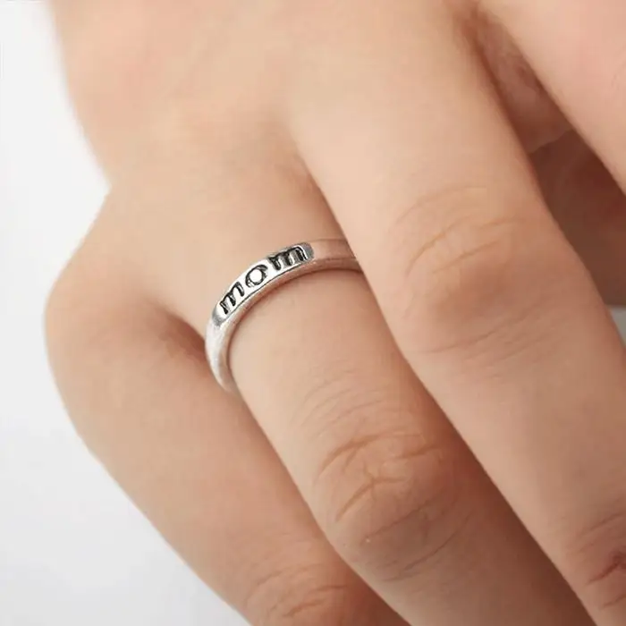2019 ePacket Drop Shipping Hot Sale Alloy Accent Mom Silver Ring Size 6-10 For Mother's Day Gift Family Love Set Femme Jewelry
2019 ePacket Drop Shipping Hot Sale Alloy Accent Mom Silver Ring Size 6-10 For Mother's Day Gift Family Love Set Femme Jewelry