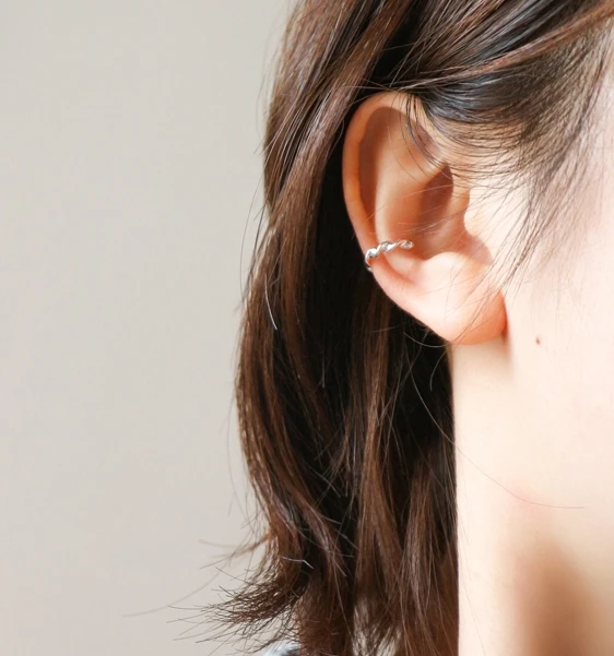 1pc 925 Solid Sterling Silver Fashion Jewelry Twist Rope Cuff Ear Bone Clip Wrap Earring Jewelry A1828
1pc 925 Solid Sterling Silver Fashion Jewelry Twist Rope Cuff Ear Bone Clip Wrap Earring Jewelry A1828