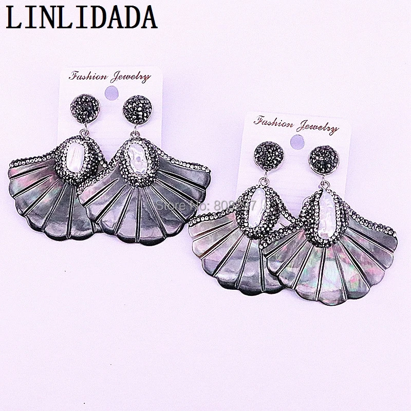 4Pair Natural Shell Carved Fan shape pave crystal rhinestone pearl earrings charm dangle earrings jewelry
4Pair Natural Shell Carved Fan shape pave crystal rhinestone pearl earrings charm dangle earrings jewelry
