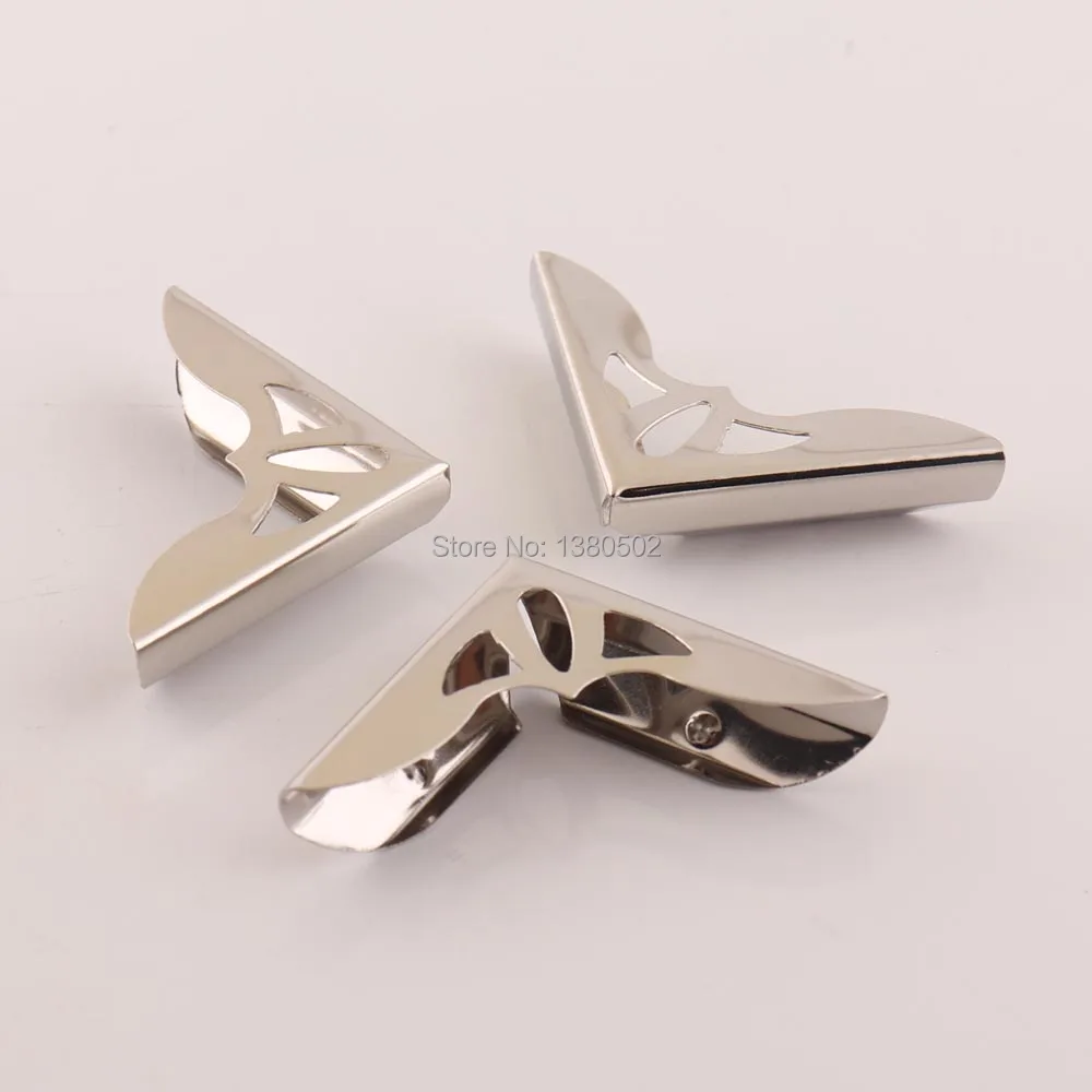 30pcs 30*30*7mm hollow out Silver Color Scrapbooking photo frame Corner Protectors
30pcs 30*30*7mm hollow out Silver Color Scrapbooking photo frame Corner Protectors