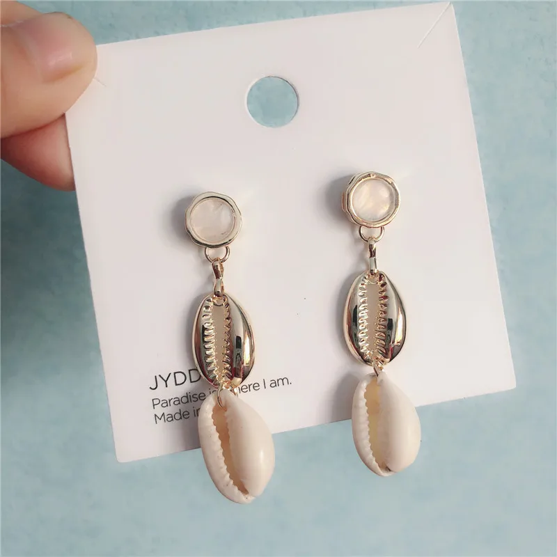 JCYMONG 2019 New Metal Shell Drop Dangle Earrings For Women Nature Shell Boho Fashion Earrings Female Party Beach Jewelry Gift
JCYMONG 2019 New Metal Shell Drop Dangle Earrings For Women Nature Shell Boho Fashion Earrings Female Party Beach Jewelry Gift