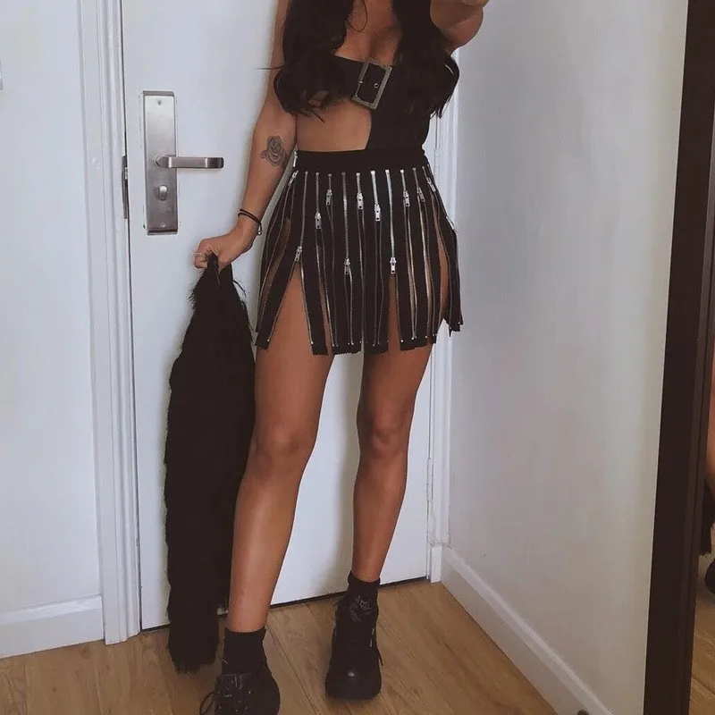 2019 Punk Women Striped patchwork Skirt Short Mini A Line Zipper Split Patchwork Harajuku Gothic Skirt Fashion High Waist Skirt
2019 Punk Women Striped patchwork Skirt Short Mini A Line Zipper Split Patchwork Harajuku Gothic Skirt Fashion High Waist Skirt