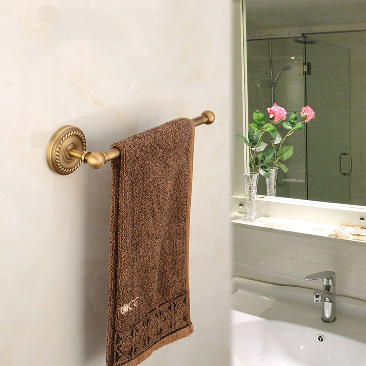 Copper Towel Rack Wall Mounted Single Rod Towel Bar Towel Holder Hanger Household Supplies for Bathroom Home Hotel
Copper Towel Rack Wall Mounted Single Rod Towel Bar Towel Holder Hanger Household Supplies for Bathroom Home Hotel