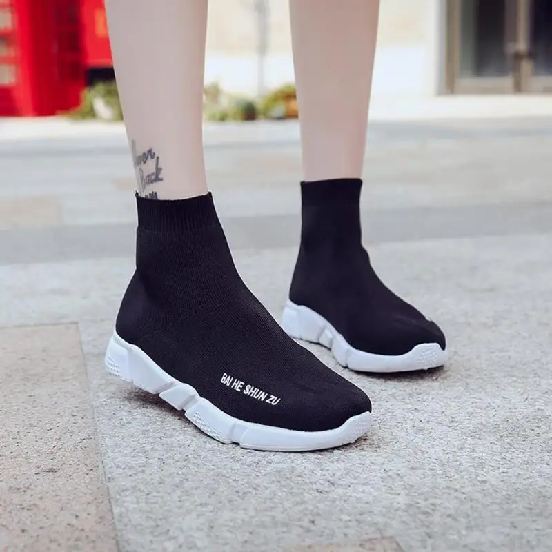 Outdoors Adults Trainers Summer Running Shoe for Women Sock Footwear Sport Athletic Unisex Breathable Mesh Female Sneakers Rub
Outdoors Adults Trainers Summer Running Shoe for Women Sock Footwear Sport Athletic Unisex Breathable Mesh Female Sneakers Rub