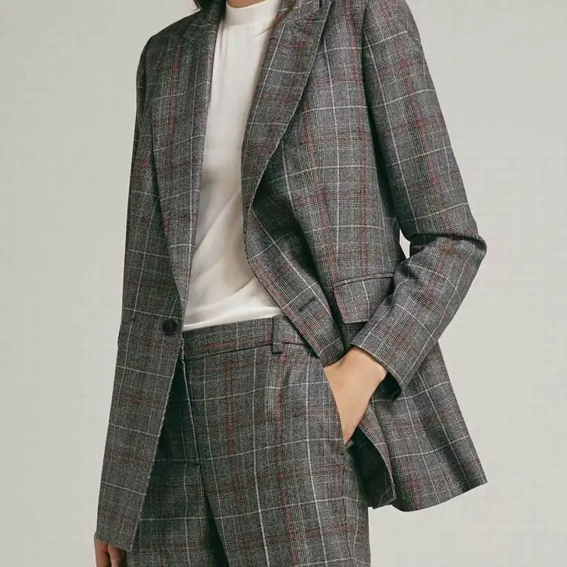 Women Plaid Blazer 2019 Spring New Notched Double Breasted Casual coat Tops Female Blazers
Women Plaid Blazer 2019 Spring New Notched Double Breasted Casual coat Tops Female Blazers