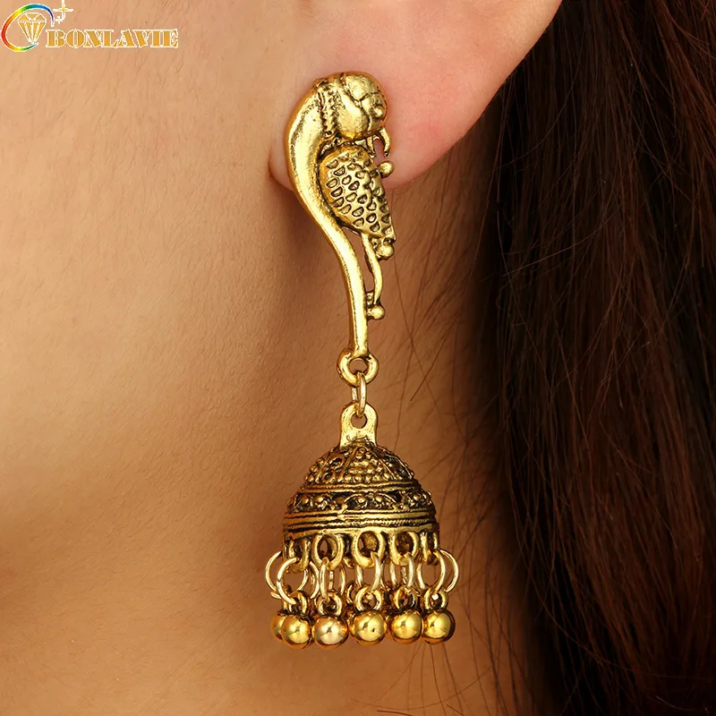Ornaments Fashion Restore Ancient Ways Concise Birdie Peacock Animal Small Bell Round Ball Earrings Ear Nail Earring
Ornaments Fashion Restore Ancient Ways Concise Birdie Peacock Animal Small Bell Round Ball Earrings Ear Nail Earring