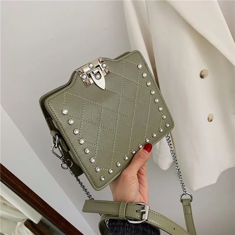 Women Bag PU Leather Shoulder Bag With Diamond Chain Small Square Bag Bolsa Feminina Luxury Handbags Women Designer Bolsos Mujer
Women Bag PU Leather Shoulder Bag With Diamond Chain Small Square Bag Bolsa Feminina Luxury Handbags Women Designer Bolsos Mujer