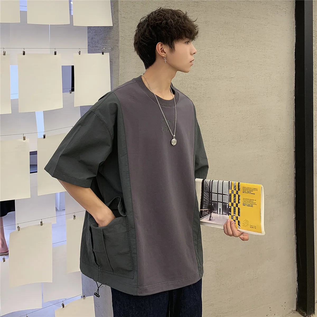 2019 Summer Men's Split Joint More Pocket Decorate T Shirts Cotton Clothes Loose Round Collar White/grey/red Color T-shirts M-XL
2019 Summer Men's Split Joint More Pocket Decorate T Shirts Cotton Clothes Loose Round Collar White/grey/red Color T-shirts M-XL