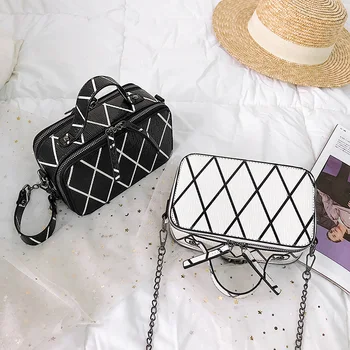 Woman Leather Bag White Minis Shoulder Chain Bags For Women Women's Small Handbag Crossbreed Geometric Bags With Long Strap30
Woman Leather Bag White Minis Shoulder Chain Bags For Women Women's Small Handbag Crossbreed Geometric Bags With Long Strap30