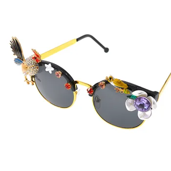 Baroque Retro Handmade 2019 Sunglasses Women Cat Eye Girls Glasses Golden Chicken Ladies Sun Glasses for Party Gifts
Baroque Retro Handmade 2019 Sunglasses Women Cat Eye Girls Glasses Golden Chicken Ladies Sun Glasses for Party Gifts