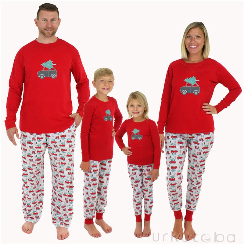 2018 New Christmas Pajamas Clothes set for father Dad Mom Kids christmas Clothes set for Family Matching Outfits Brand Clothing
2018 New Christmas Pajamas Clothes set for father Dad Mom Kids christmas Clothes set for Family Matching Outfits Brand Clothing