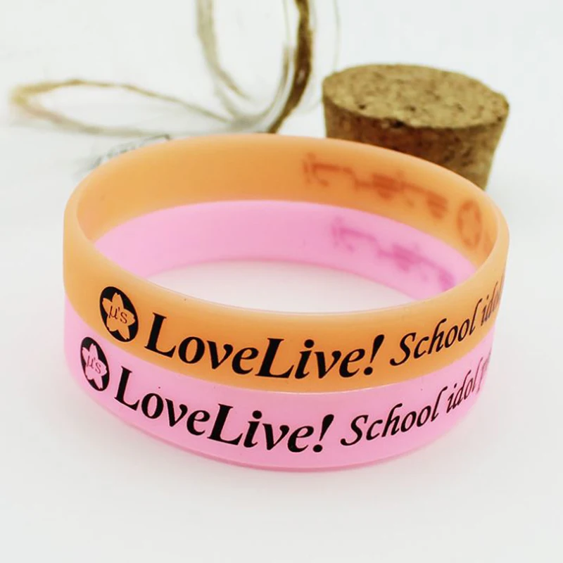 1 Pc Pretty Anime Lovelive Luminous Silicone Bracelet Cartoon Wristband Cosplay Accessories Glow In The Dark Toys
1 Pc Pretty Anime Lovelive Luminous Silicone Bracelet Cartoon Wristband Cosplay Accessories Glow In The Dark Toys
