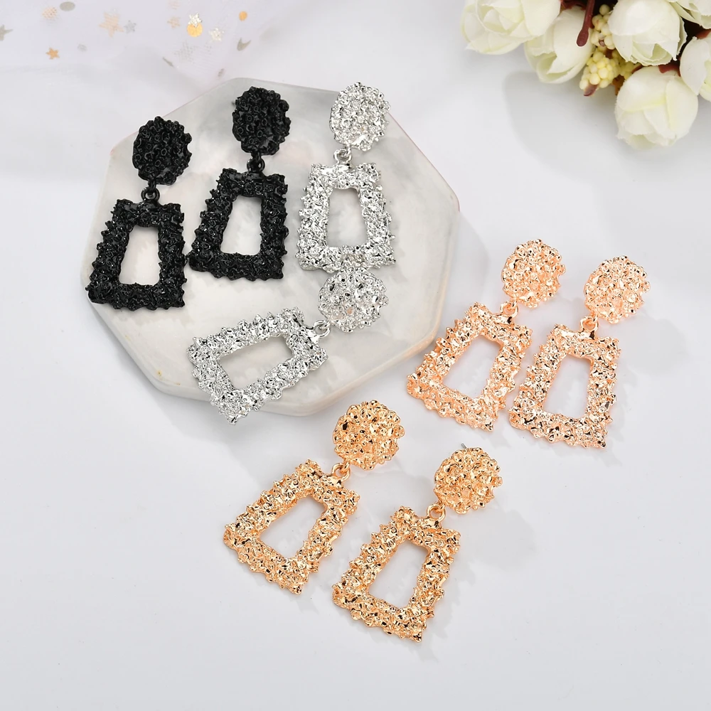 2019 New punk Fashion Alloy ZA Earrings Multi Color Gold Metal Drop Dangle Earrings For Women Girl Statement Jewelry Accessories
2019 New punk Fashion Alloy ZA Earrings Multi Color Gold Metal Drop Dangle Earrings For Women Girl Statement Jewelry Accessories