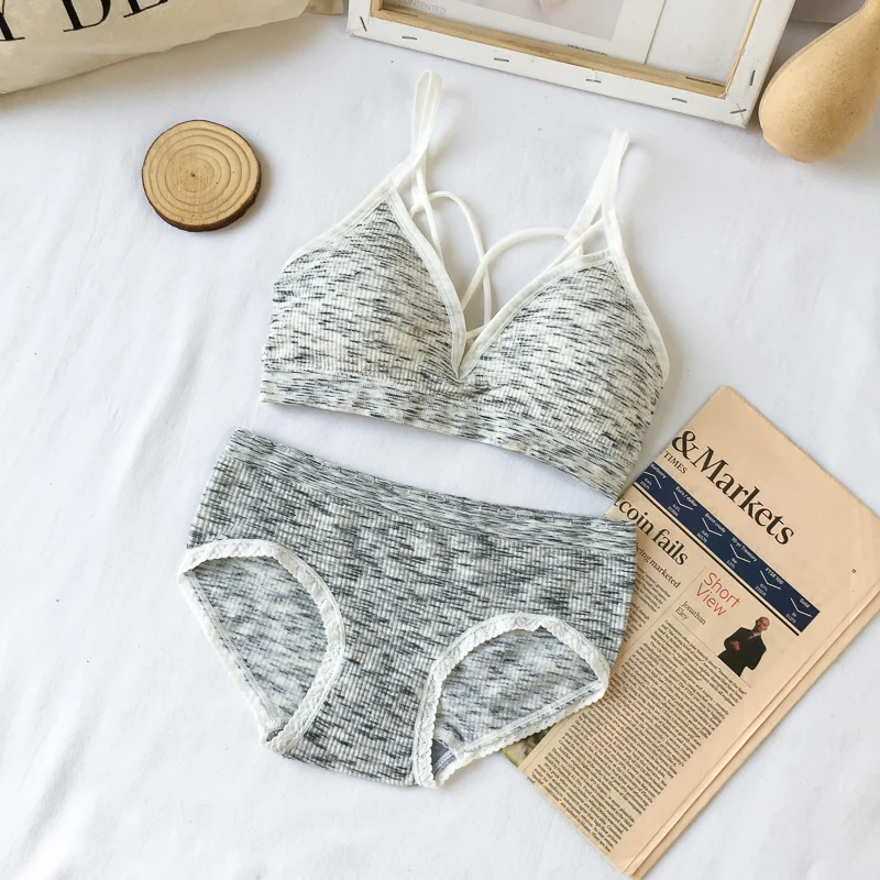 Sexy Women Girls Bra Set Underpants Spaghetti Strap Wireless Underwear Women Bet Padded Bralette Briefs Two Piece Bra Briefs Set
Sexy Women Girls Bra Set Underpants Spaghetti Strap Wireless Underwear Women Bet Padded Bralette Briefs Two Piece Bra Briefs Set