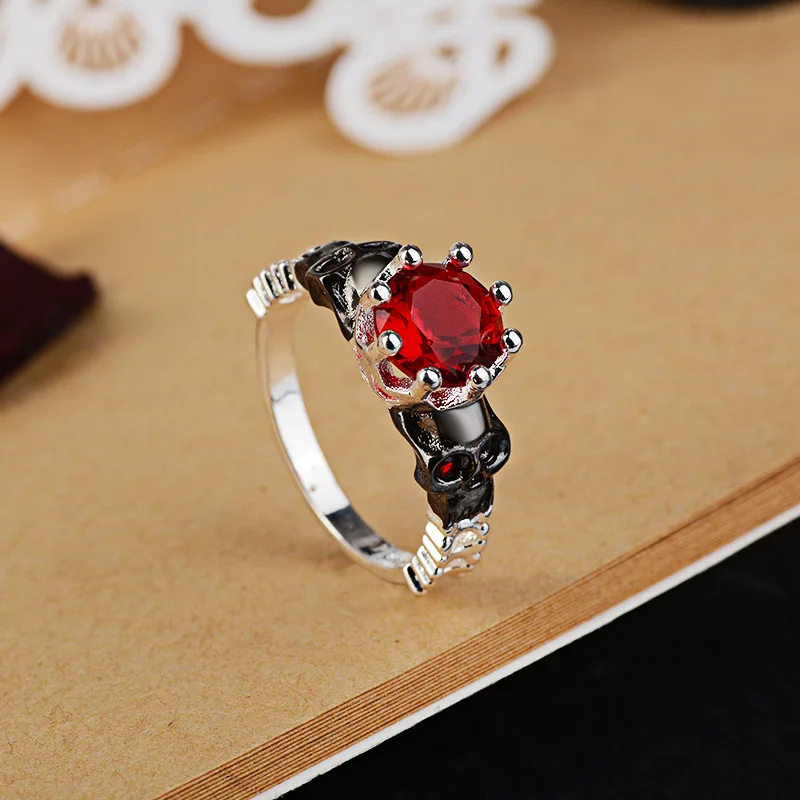 Round Red Stone CZ Rings for Women Antique Silver Color Black Skull Female Ring Fashion Jewelry Gothic Punk Rock Vintage DDR042
Round Red Stone CZ Rings for Women Antique Silver Color Black Skull Female Ring Fashion Jewelry Gothic Punk Rock Vintage DDR042