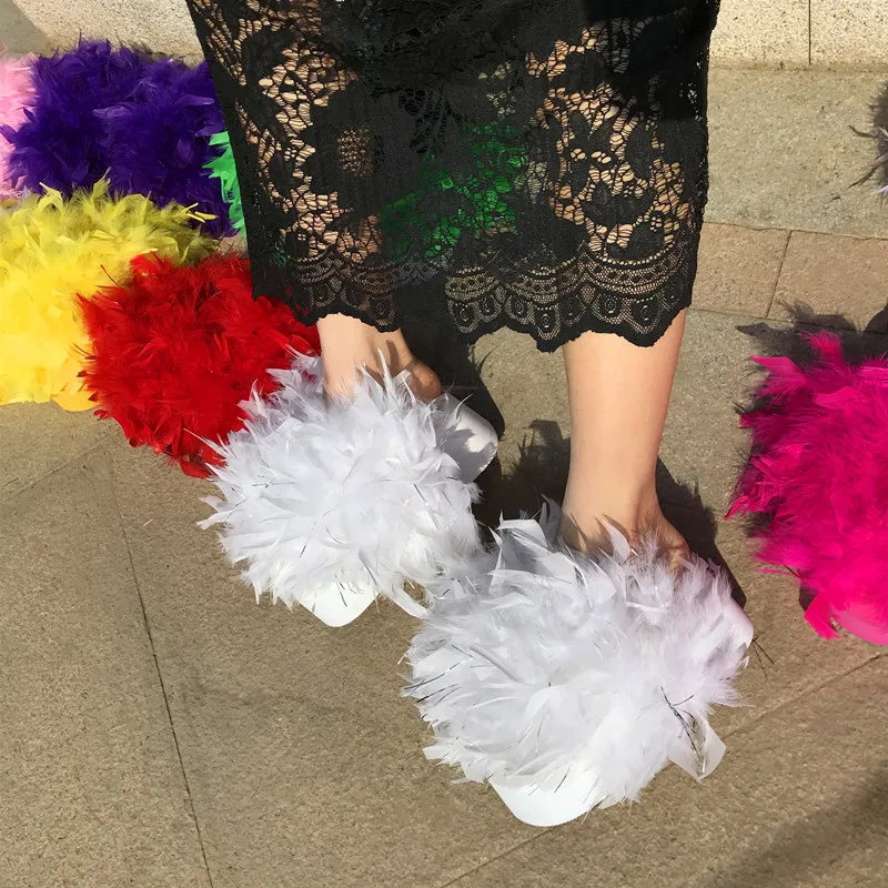 Girl's Colorful Feather Thong Toe Slipper Thick Platform Sole Multi Colors Feather Fur Glitter Thread Slides Beach Slippers
Girl's Colorful Feather Thong Toe Slipper Thick Platform Sole Multi Colors Feather Fur Glitter Thread Slides Beach Slippers