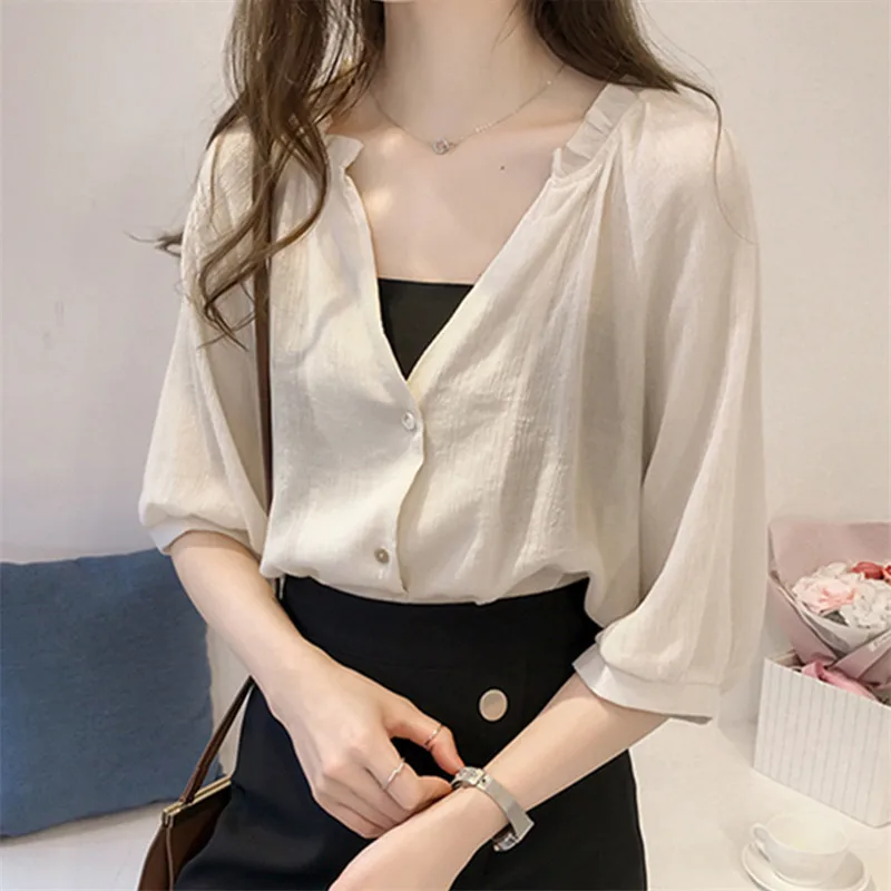 XUXI Ruoru Women Sexy Harajuku Mesh Lace V-neck Half Sleeve Tops Net See Through T Shirt Transparent Undershirt Feminine FZ112
XUXI Ruoru Women Sexy Harajuku Mesh Lace V-neck Half Sleeve Tops Net See Through T Shirt Transparent Undershirt Feminine FZ112