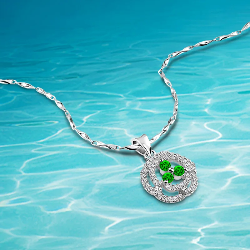 S925 sterling silver necklace, Ms. Korean fashion retro diamond pendant emerald cold plum sweater accessories
S925 sterling silver necklace, Ms. Korean fashion retro diamond pendant emerald cold plum sweater accessories