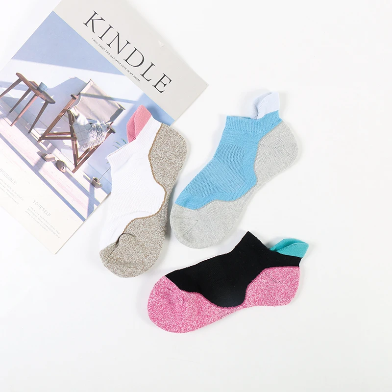 DONG AI women non-slip terry sport cotton ankle socks fashion color matching casual breathable machine linking
DONG AI women non-slip terry sport cotton ankle socks fashion color matching casual breathable machine linking